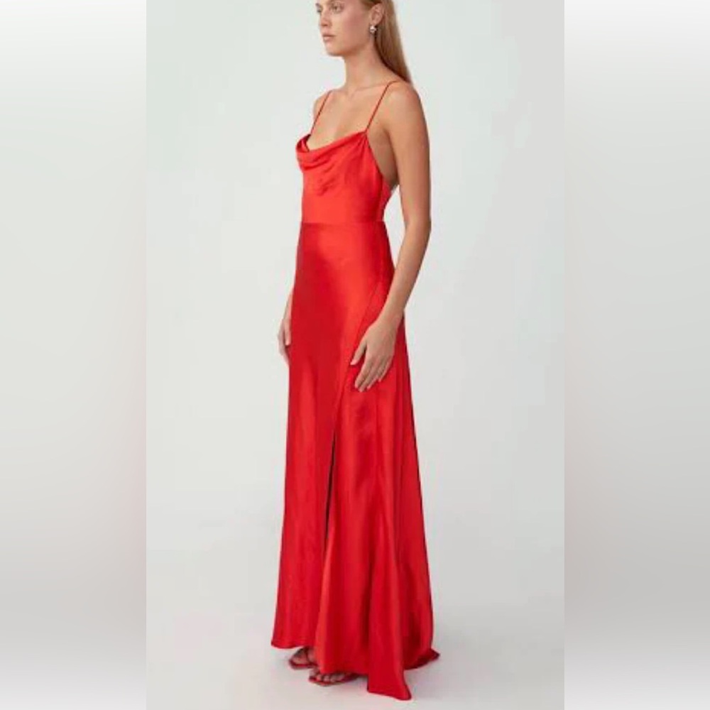 NWT Fame & Partners Gown